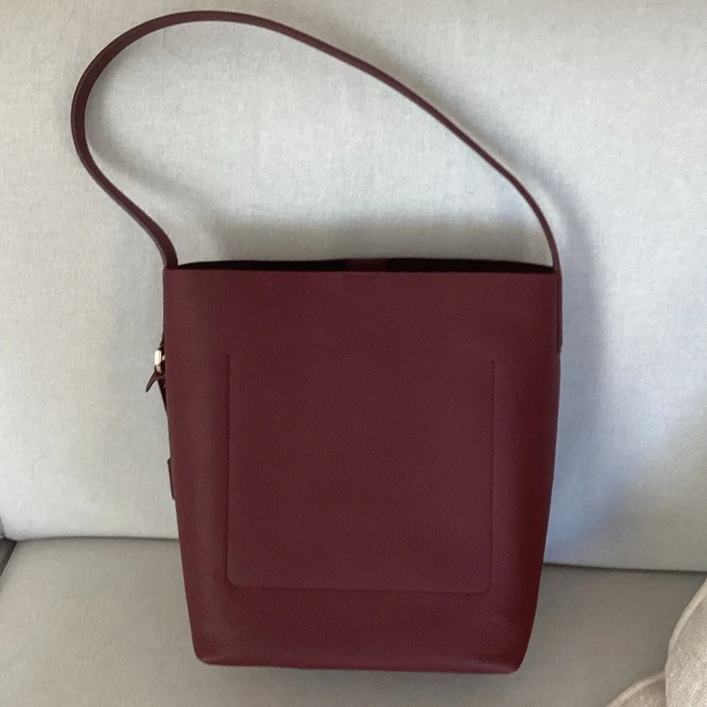 Elegant Burgundy Hobo Bag 
Leather - Picture 5 of 10